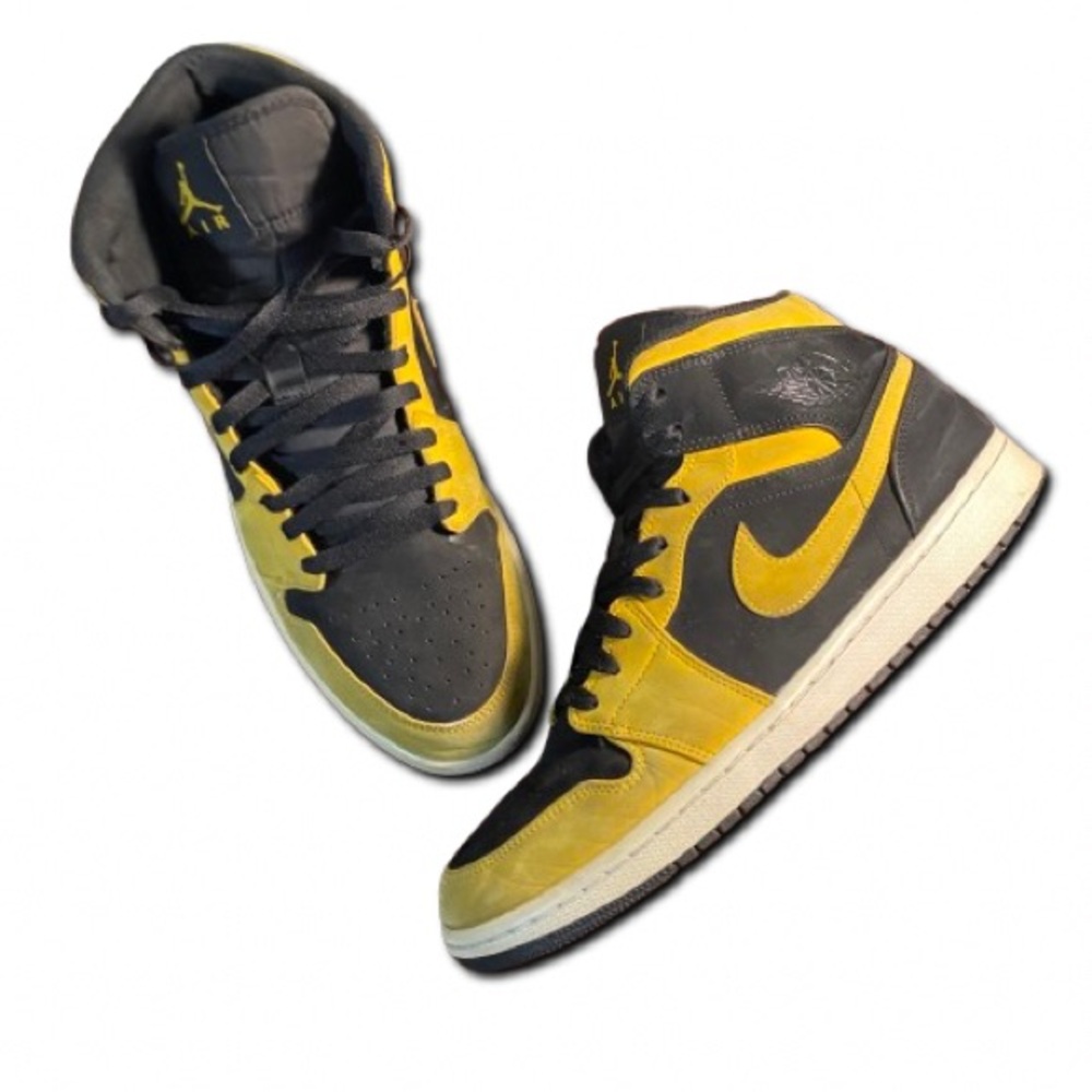 Nike Air Jordan 1 Mid "Reverse New Love"